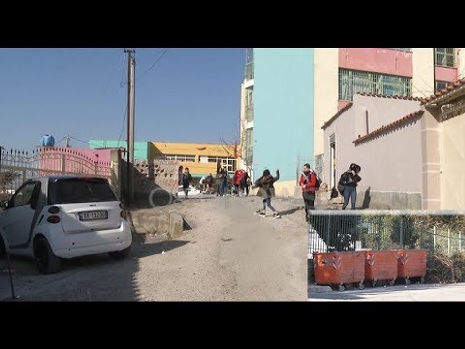 Ora News - Shkollat në Tiranë pa kushte, mungon...