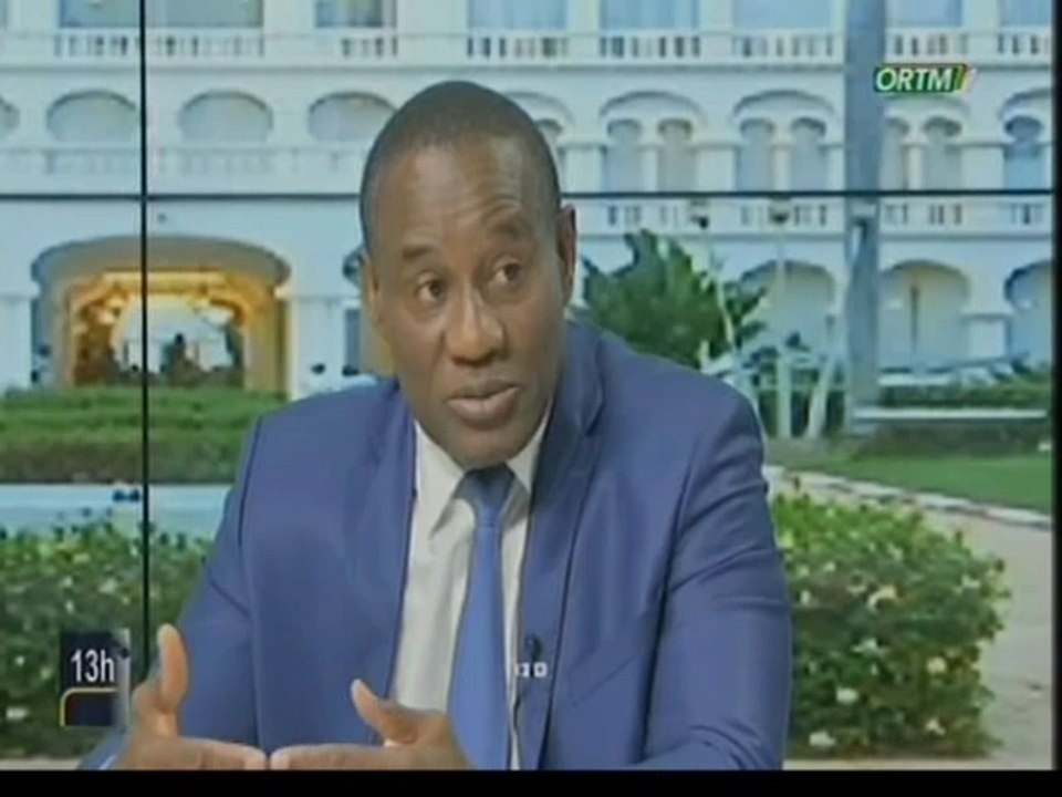 ORTM/Le Ministre de la communication, Yaya SANGARE explique la crise dans le secteur de l’éducation
