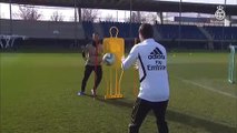 Hazard ya toca balón en el entrenamiento del Real Madrid