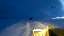 Sivas karda mahsur kalan 7 kişi, 3 saatte kurtarıldı