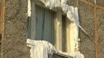 Un bloque viviendas en Irkutsk (Siberia), congelado por las fugas de agua en las tuberías a 25 grados bajo cero