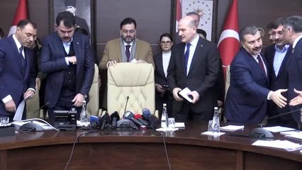 Soylu: "Depremin ilk olduğu andan itibaren toplam 39 kişi göçük altından sağ olarak çıkarıldı"