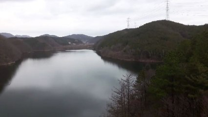 성묘 돕던 저수지 관리선 좌초...1명 사망 / YTN