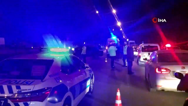 Kız kaçırma kovalamacasında kaza yapan uzman çavuş, linç girişiminden havaya ateş açarak kurtuldu