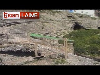 Amfiteatri i Durrësit - (16 Prill 2000)