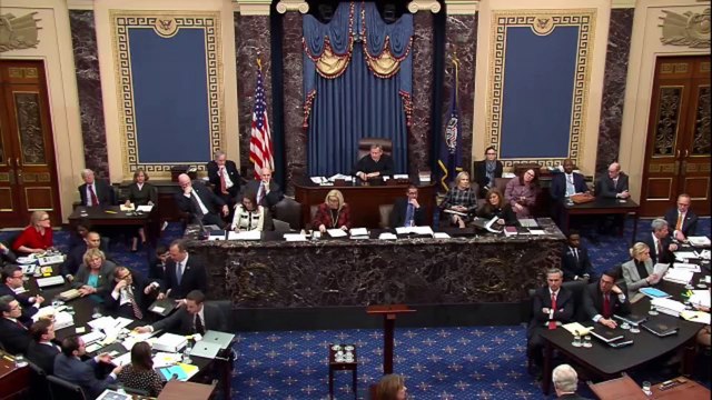 Los 'fiscales' demócratas argumentan que Trump ha violado la Constitución