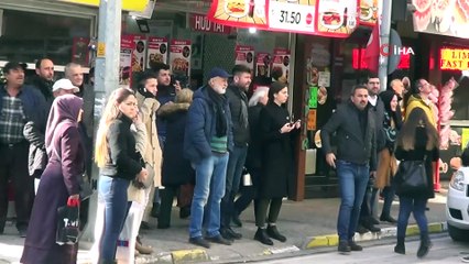 AK Parti İl binası karşısında şüpheli çanta paniği