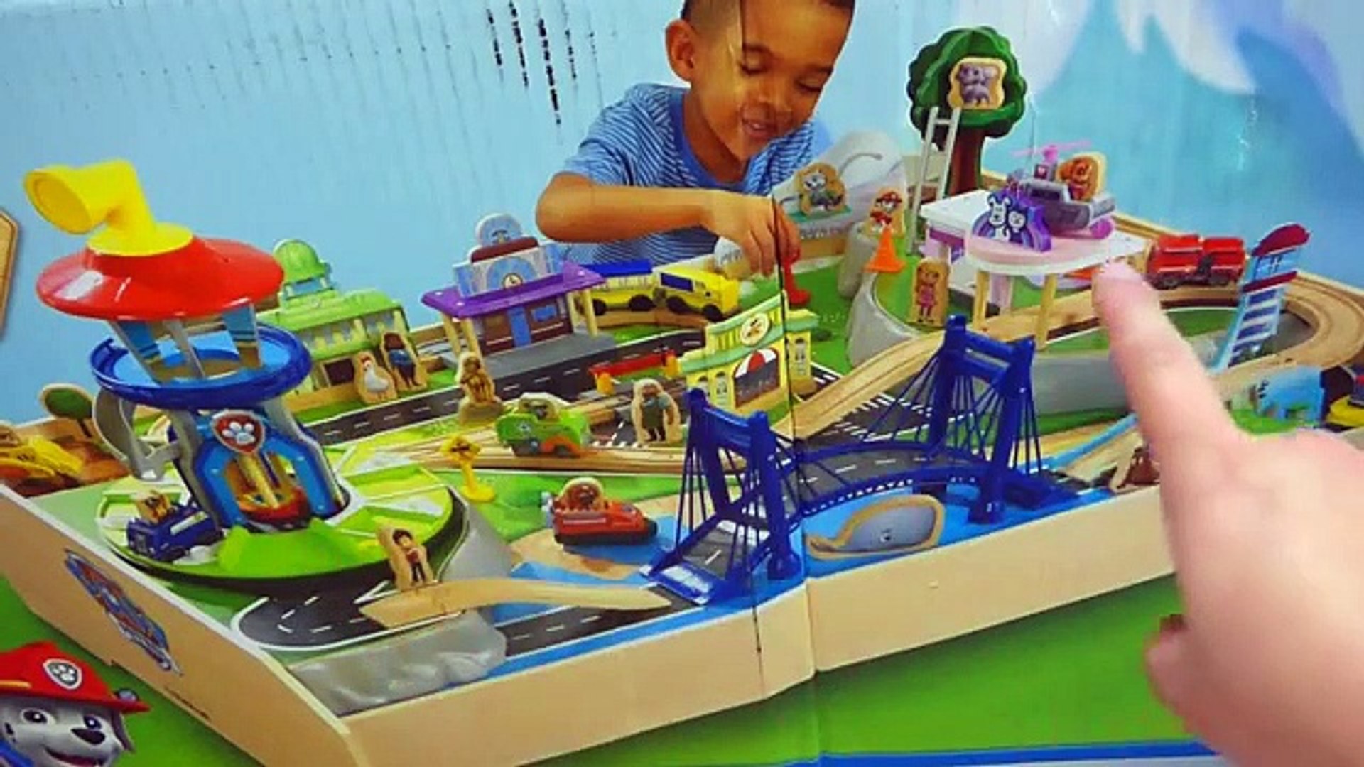 Paw Patrol Adventure Bay Play Table Look Out Tower Pups Kidcraft Wooden  Train Tracks Table Playset - video Dailymotion