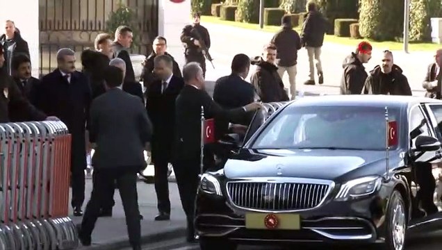 Cumhurbaşkanı Erdoğan, Cuma Namazını Kerem Aydınlar Camii’nde Kıldı