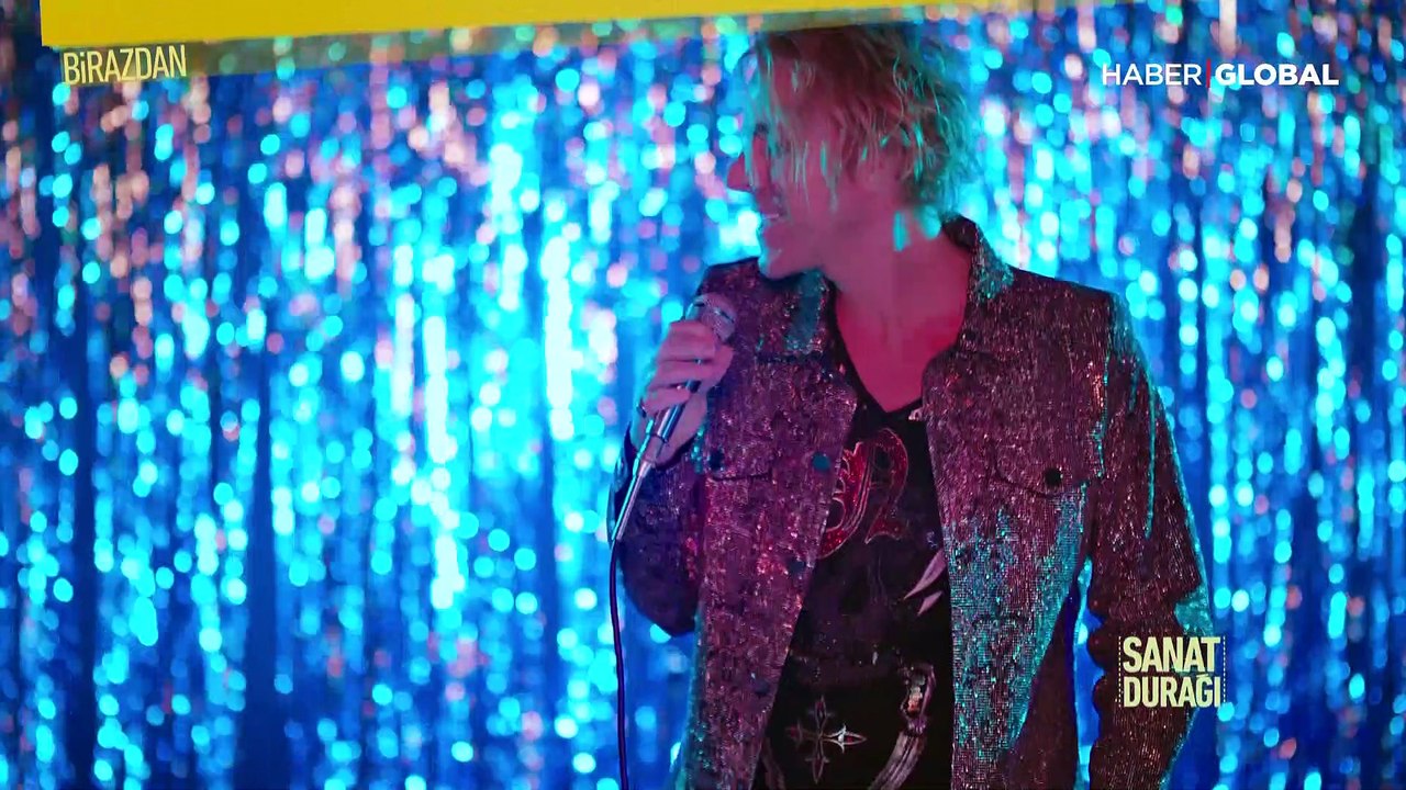 'Bambaşka' Soner Arıca