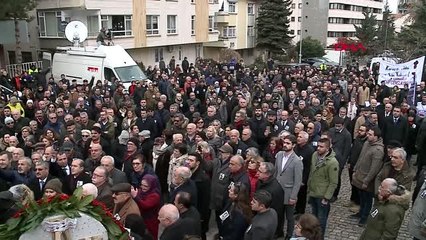 Uğur mumcu, evinin önünde anıldı-2