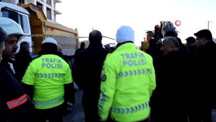 Hafriyat kamyonu belediye işçisini ezdi: 1 ölü