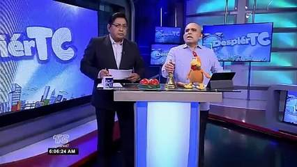 Vía que une la Sierra y la Costa permanece cerrada por deslizamiento de tierra