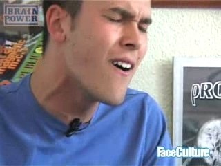 Justin Nozuka - Down in a cold dirty well (live acoustique)