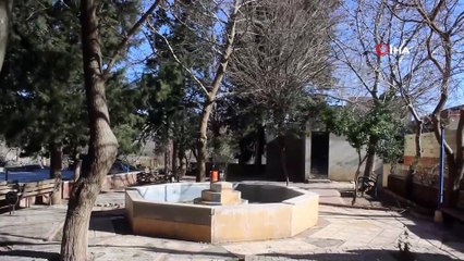 Şiddetli fırtına çatıları uçurdu