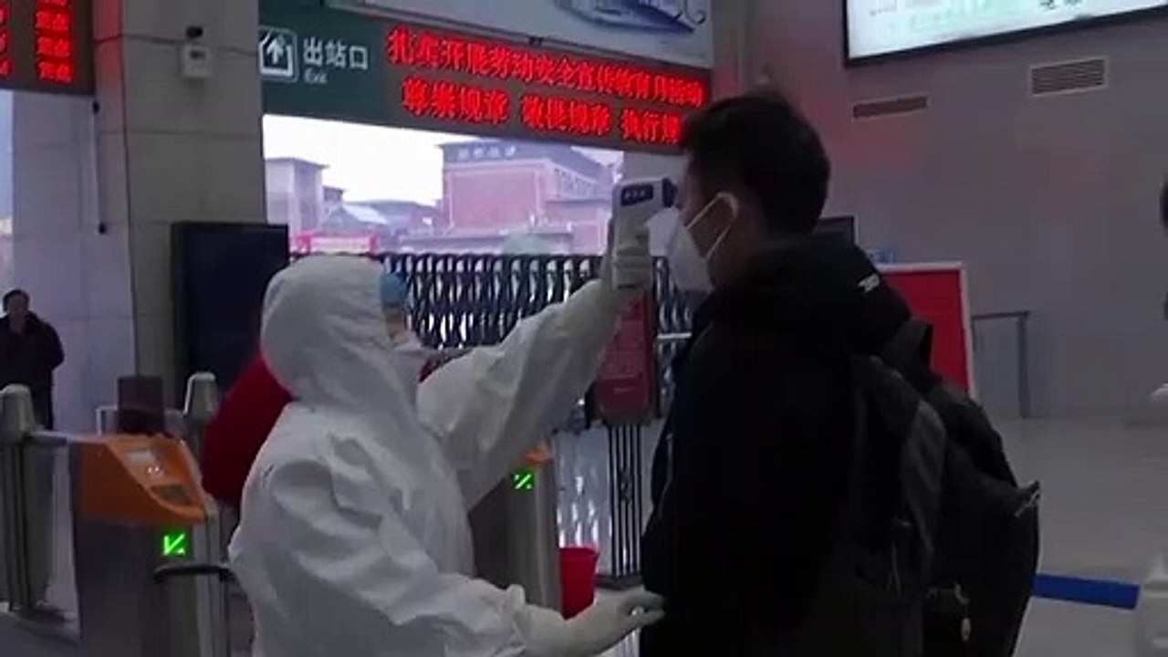 Rues et gares désertes, circulation minimum : Wuhan, épicentre du nouveau coronavirus, transformée en ville fantôme