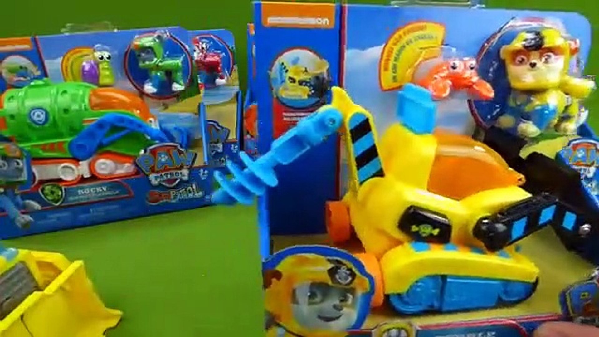 Paw patrol sea patrol transforming sea patrol vehicle with bonus sea friend 2025
