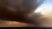 Timelapse incroyable d'une tempête de sable mêlée à un orage à Melbourne