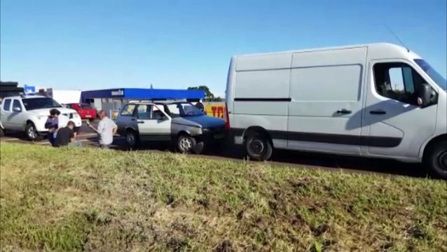 Engavetamento é registrado no perímetro urbano da BR-277 em Cascavel