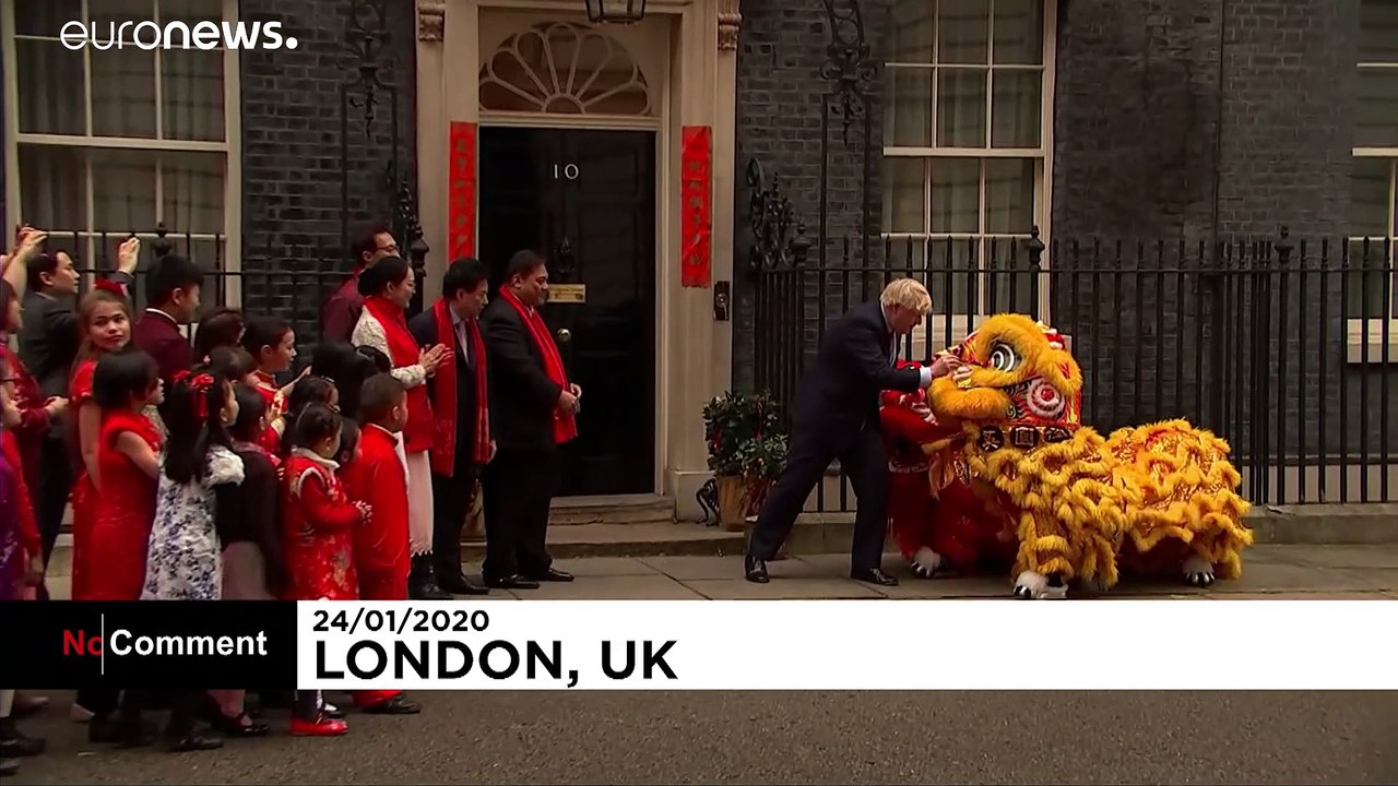 Johnson schwänzt Krisensitzung zu Corona, um das chinesische Neujahr zu feiern