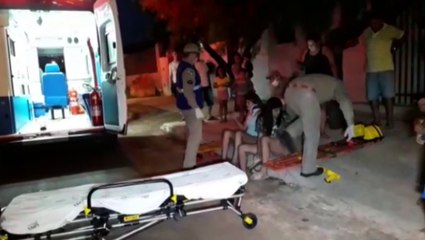 Adolescentes são atropeladas por moto no Julieta Bueno