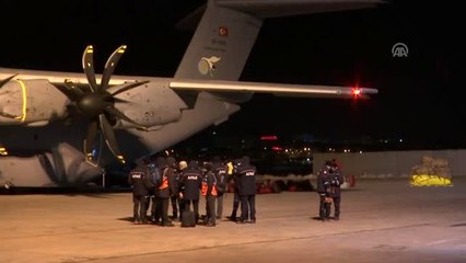 Deprem yardımları askeri kargo uçaklarıyla bölgeye gönderiliyor (2)