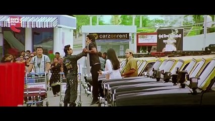 Akshay Kumar gets slapped by his co - stars
