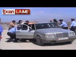Policia kontrolle në rrugë - (16 Prill 2000)