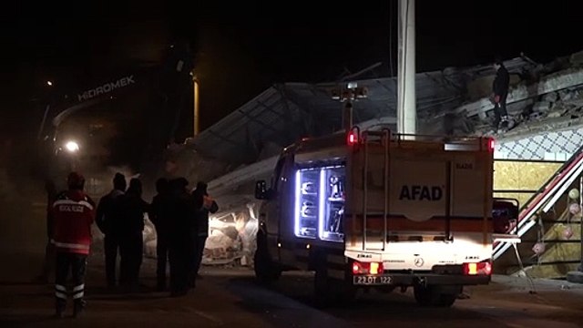 Potente terremoto en Turquía deja muertos y cientos de heridos