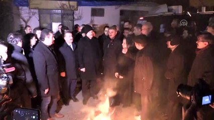 Soylu, Doğanyol ilçesinde ve Gökçe Mahallesinde hasar gören evleri inceledi