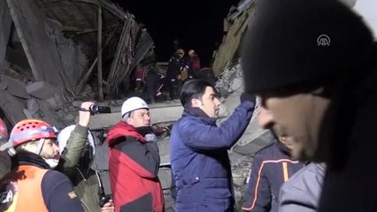 İçişleri Bakanı Soylu, Sürsürü mahallesinde gazetecilere açıklamalarda bulundu