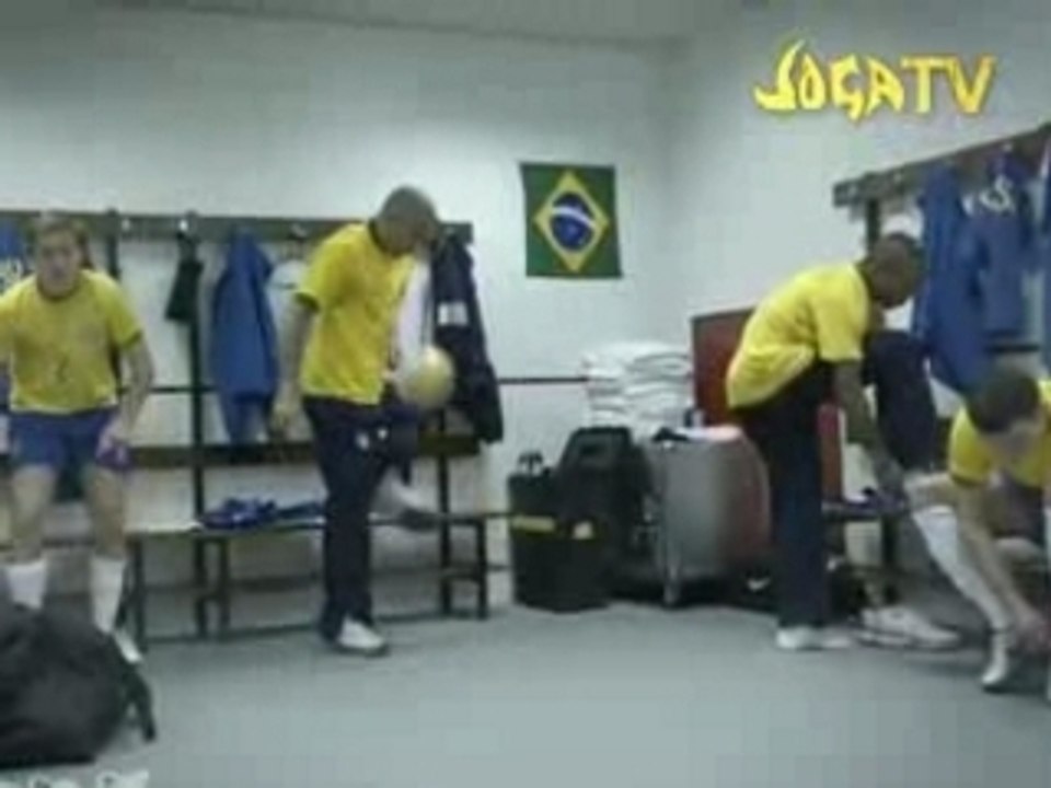 Nike_brasil_team_en_high