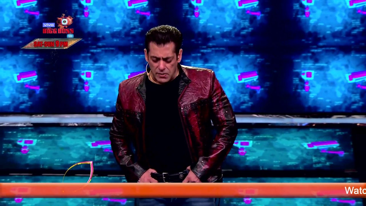 Bigg boss 13 Salman khan had fun with Ajay Devgn Kajol Tanhaji promotion
