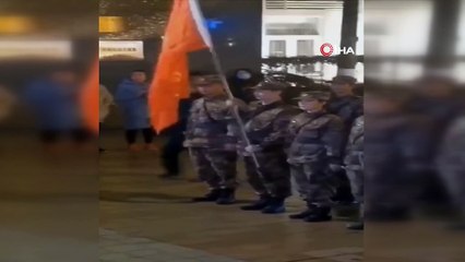 - Çin'de korona virüsüyle mücadeleye ordudan destek- Wuhan'a 450 askeri sağlık görevlisi gönderildi