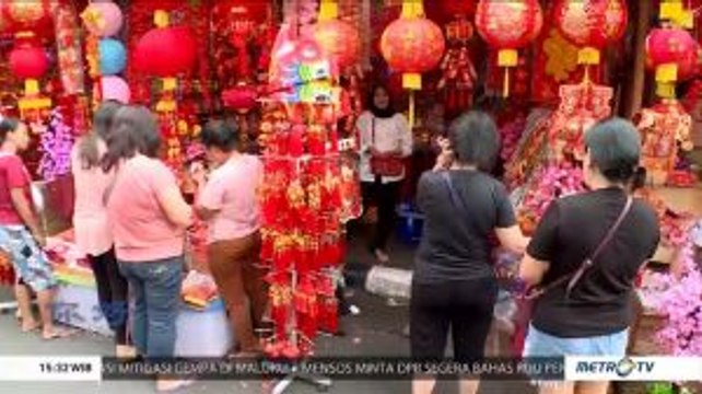 Memburu Pernak-pernik Imlek di Jakarta