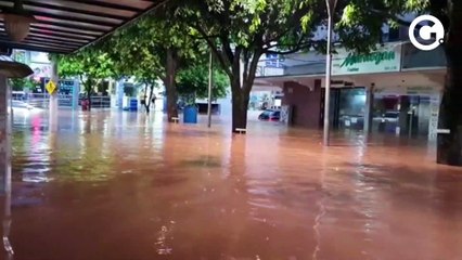 Download Video: Chuva forte deixa ruas alagadas na cidade de Castelo, no ES