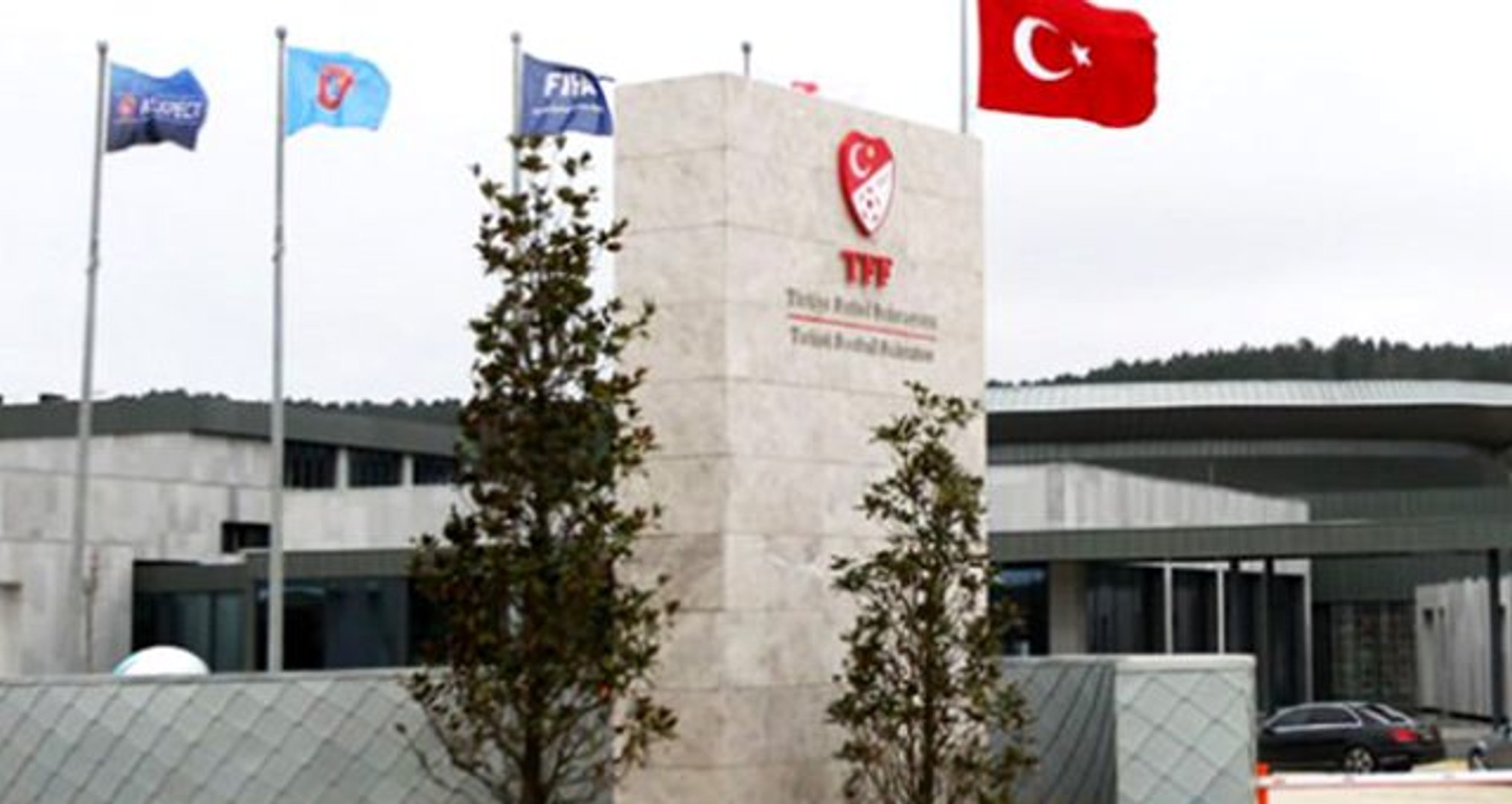 Elazığspor ve Elazığ Belediyespor'un maçları ertelendi