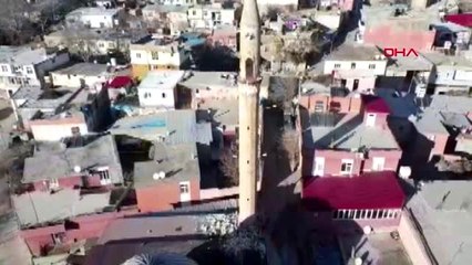 Adıyaman vali pekmez, depremin etkilediği gerger'de inceleme yaptı