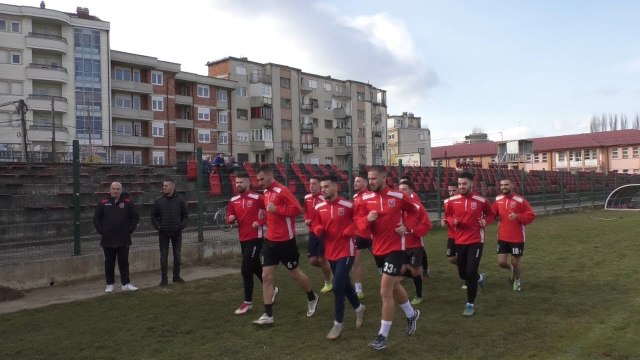 KF Vëllaznimi rrezikon të shuhet, mbetet në fatin e donatorëve-Lajme