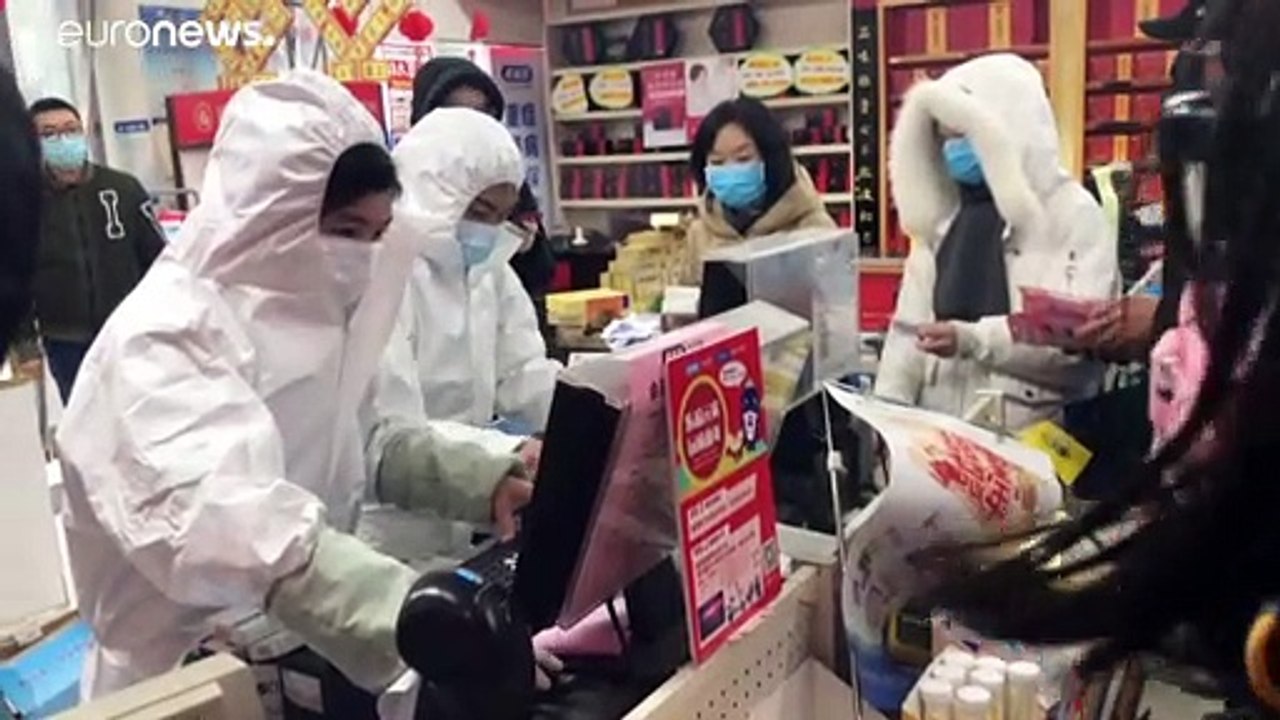 Coronavirus: Fast 2.000 Infizierte - Kranke in Wuhan abgewiesen