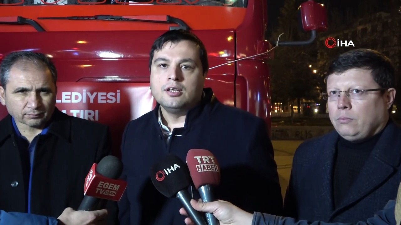 Uşak’tan Elazığ’a gönderilen yardım tırı yola çıktı