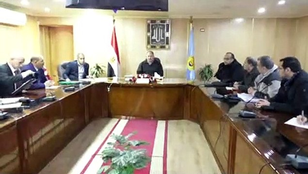 محافظ أسيوط يشهد توقيع عقود لمشروعات البنية الأساسية بالقرى الأكثر احتياجاً