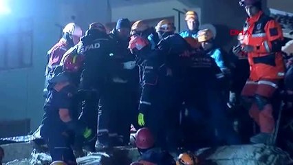 Elazığ'da enkazdan bir ceset daha çıkarıldı