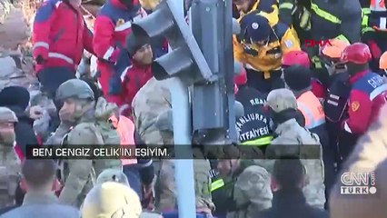 Enkaz altından 112'yi aradı: Toprak altında nefes alamıyorum