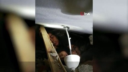 Anne ve 2,5 yaşındaki çocuğu enkazdan böyle kurtarıldı