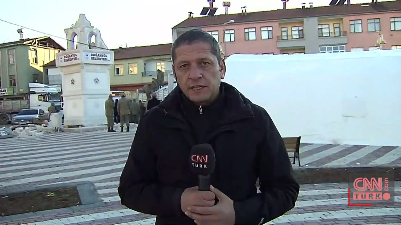 Doğanyol'da deprem hasarı
