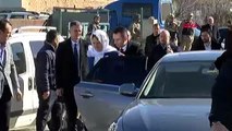 Malatya-iyi parti genel başkanı meral akşener depremden etkilenenleri ziyaret etti