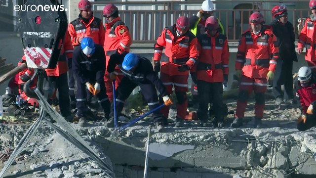 Aumenta o número de vítimas mortais do sismo na Turquia