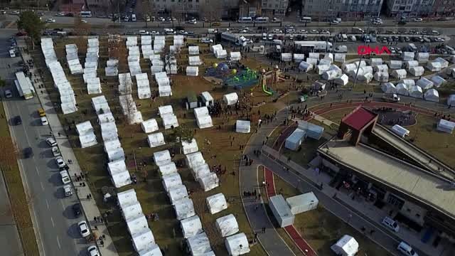 Depremzedeler için kültür park'ta kurulan çadır kent -1