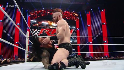 Roman Reigns vs. Sheamus - WWE World Heavyweight Championship Match- Raw, December 14, 2015